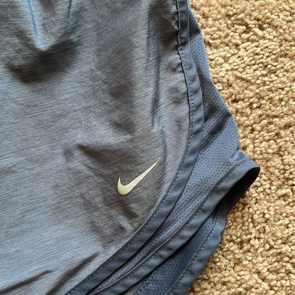 Nike Shorts - Picture 2 of 4